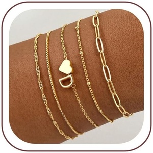 Turandoss Initial Bracelet Set for Women – 5PCS Dainty 14K Gold Plated Heart Letter A-Z Charm Bracelets Stackable Paperclip Link Chain Bracelets Trendy Jewelry Birthday Gifts for Women Friend Girlfriend(D)