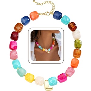 Turandoss Colorful Chunky Beaded Necklaces for Women – Summer Beach Jewelry | Colorful Initial A-Z Necklace, Large Square Acrylic Beaded Choker, Trendy Personalized Boho Vacation Jewelry Gifts for Women(Gold-L)